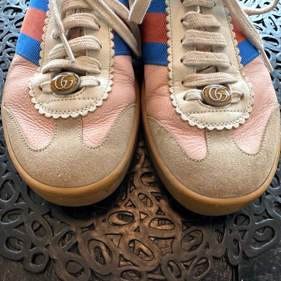 Gucci men’s pink leather sneaker with stripes - Picture 2 of 7